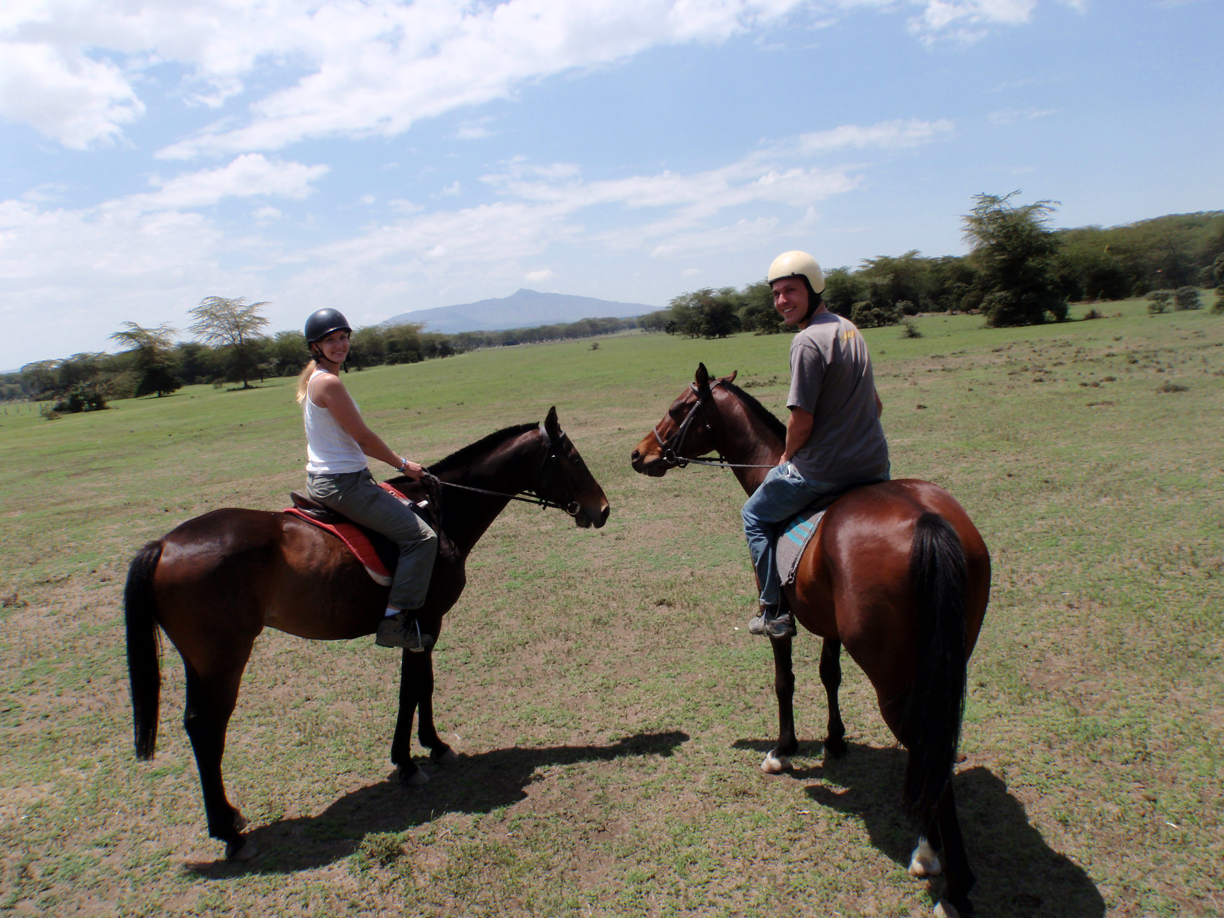 Riding into the Sunset:⁤ Unraveling the Thrilling Horseback Safari Experience ⁢in Maasai⁣ Mara