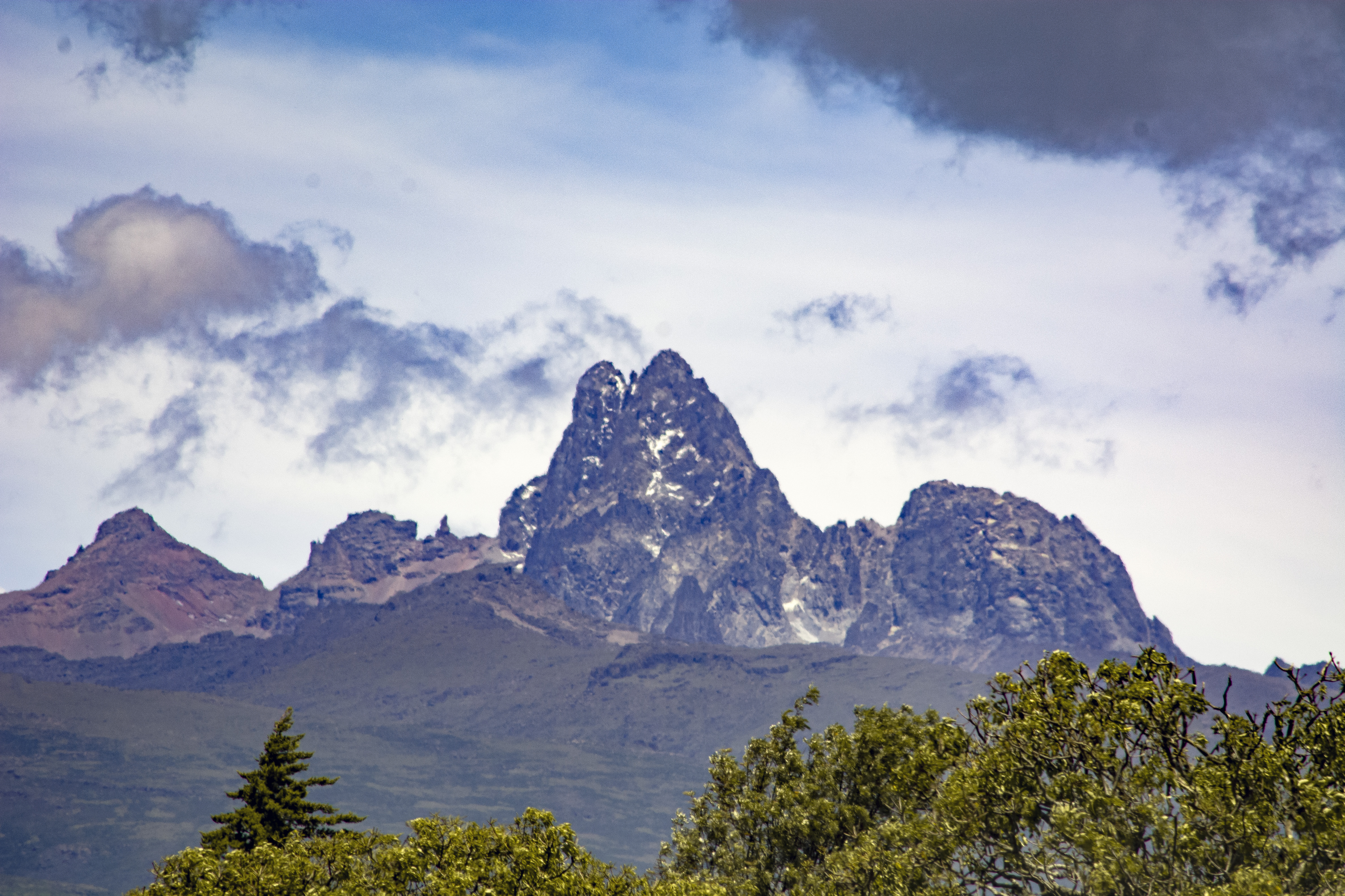 Connecting with Nature:⁢ Soulful ‍Reflections Amidst Mount Kenya's Pristine Trails