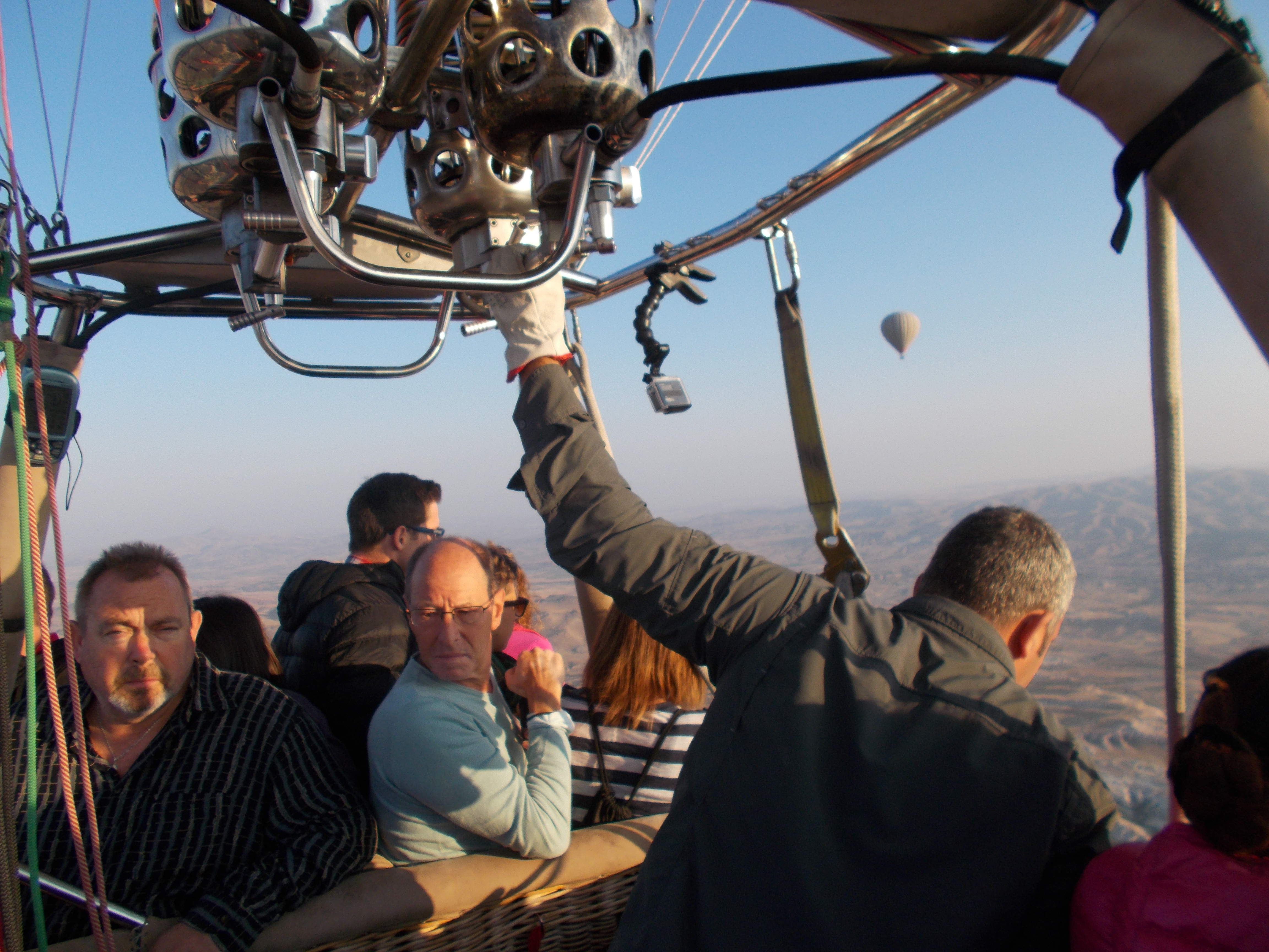 3. The Indispensable‌ Role ⁣of ​Professional Balloon Pilots ⁣in ⁣Safely Coordinating Maasai Mara Balloon ‍Safaris